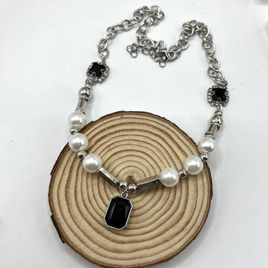 Prachtige Parel Ketting met unieke stijl