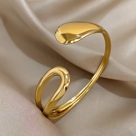 Adjustable Hollow Drop Bracelet